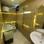 عباس العقاد